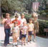 KidsandIceCream.jpg (67226 bytes)